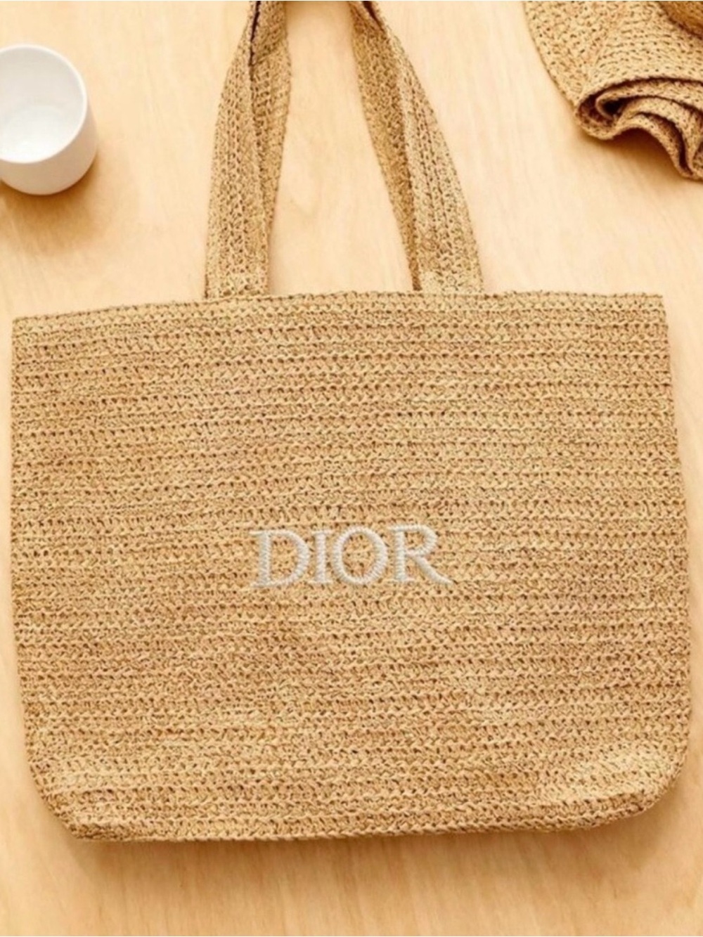 Dior Raffia Tote - Picture 3 of 10